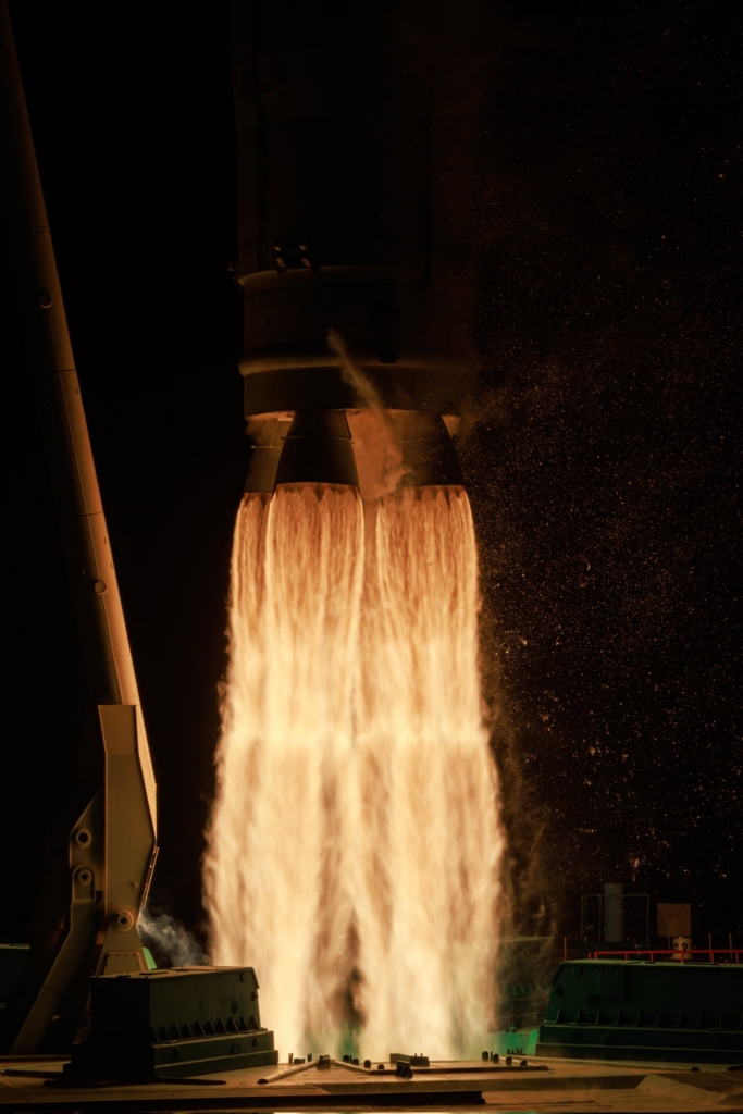 Soyuz 5 rocket boosters firing