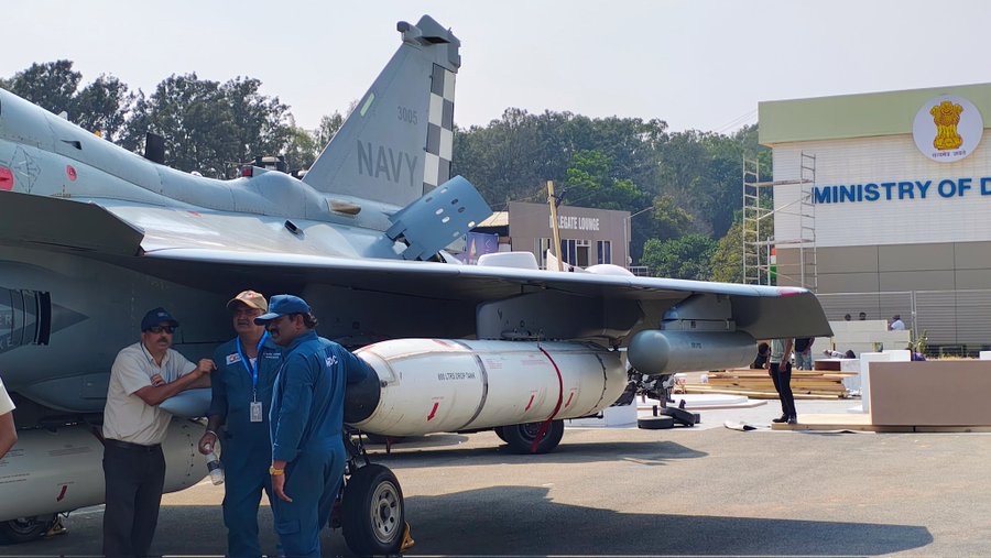 Tejas Mk1 LCA ASPJ pods 2