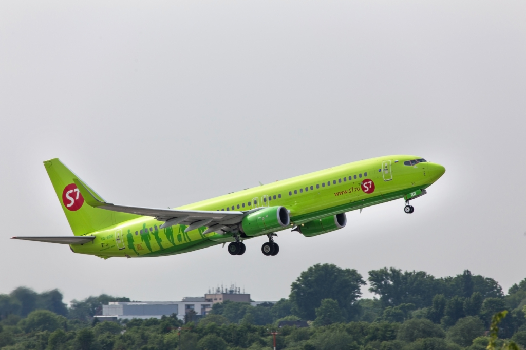 S7 Airlines Boeing 737