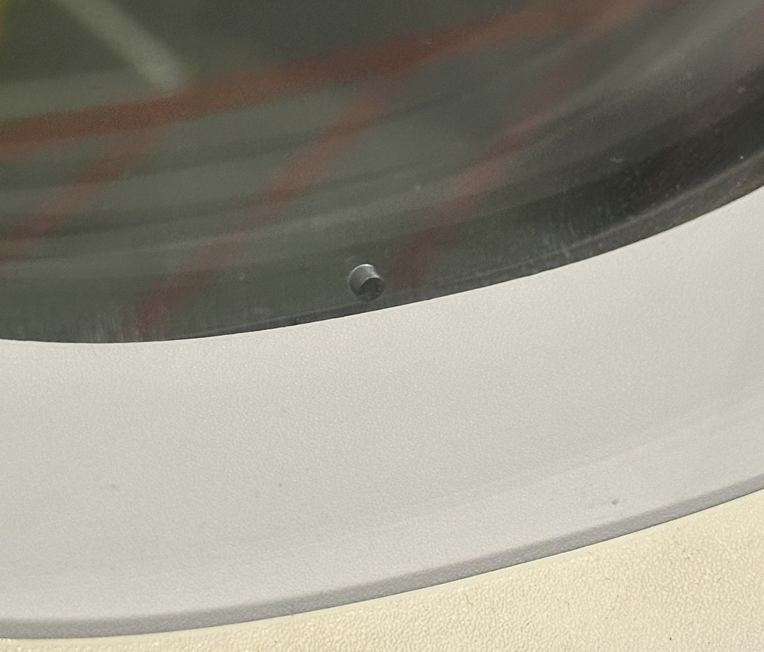 Bleed hole in aircraft window