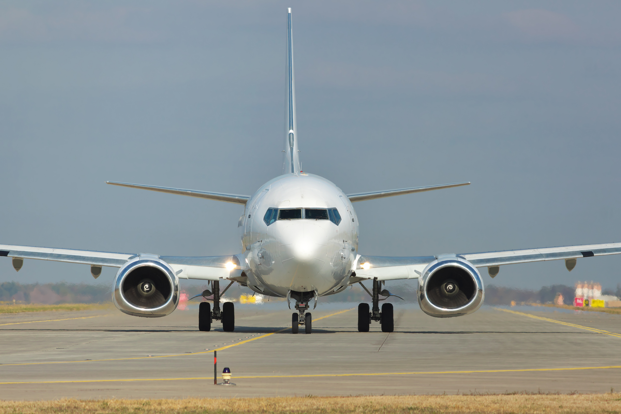 Boeing 737 front aspect