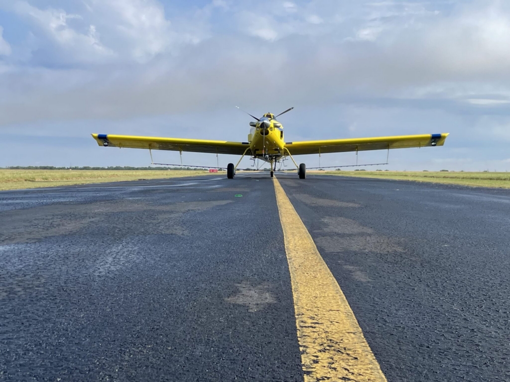 Air Tractor from the front