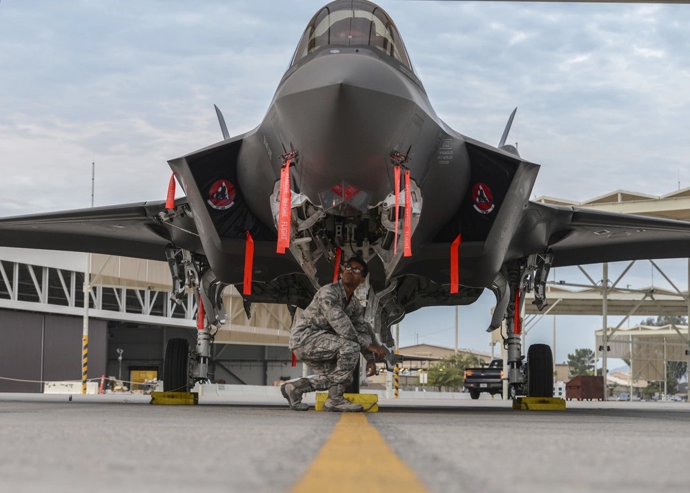 F-35 maintenance