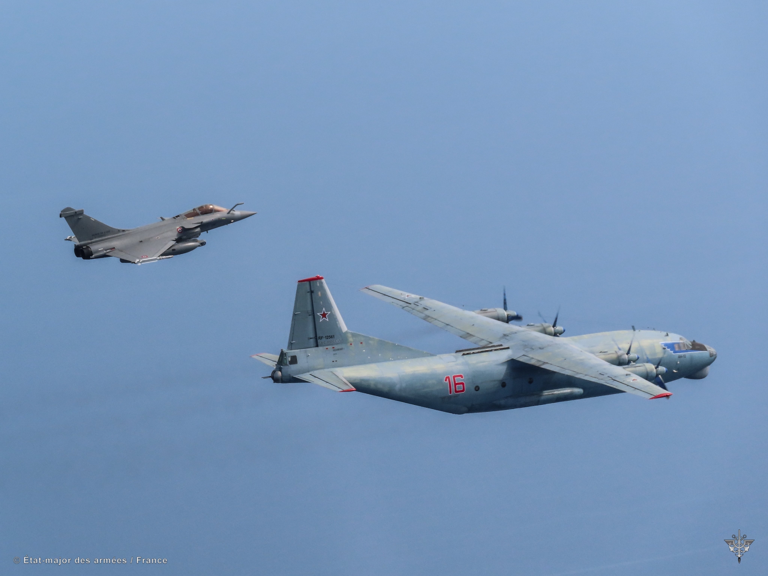 French Rafale intercepting Russian warplanes
