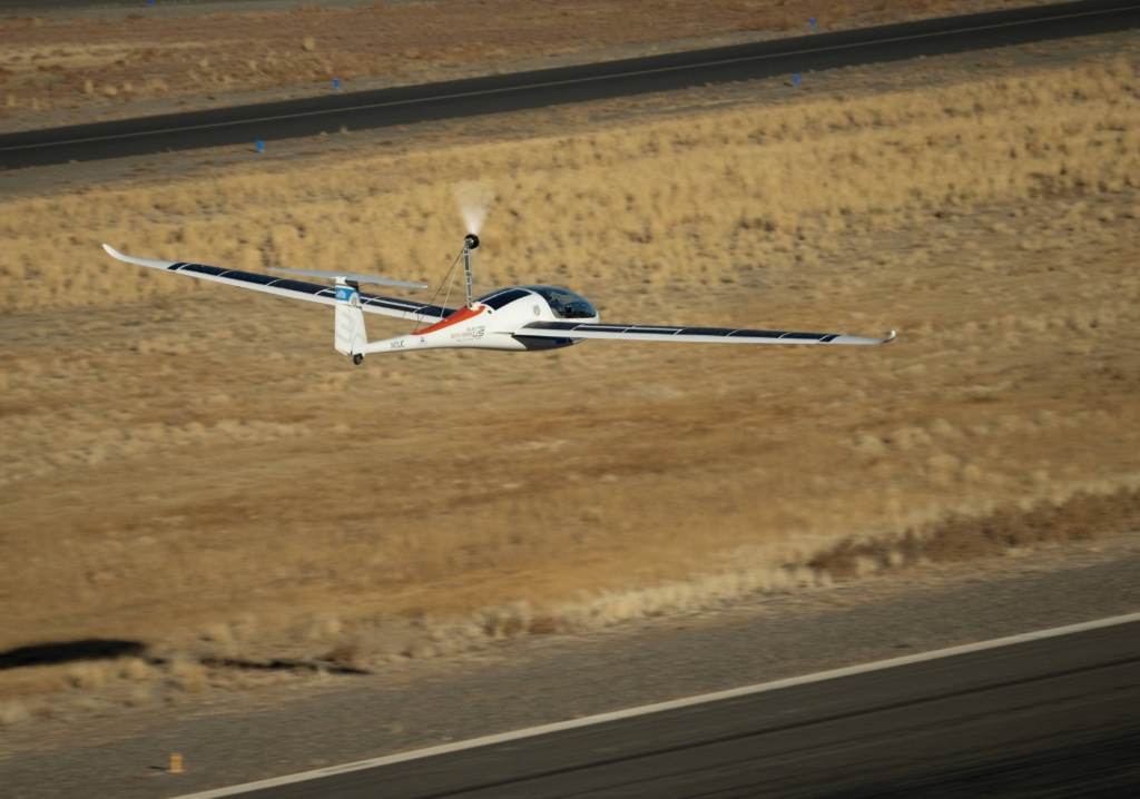 Helios Horizon first electric aircraft to fly with solid state battery