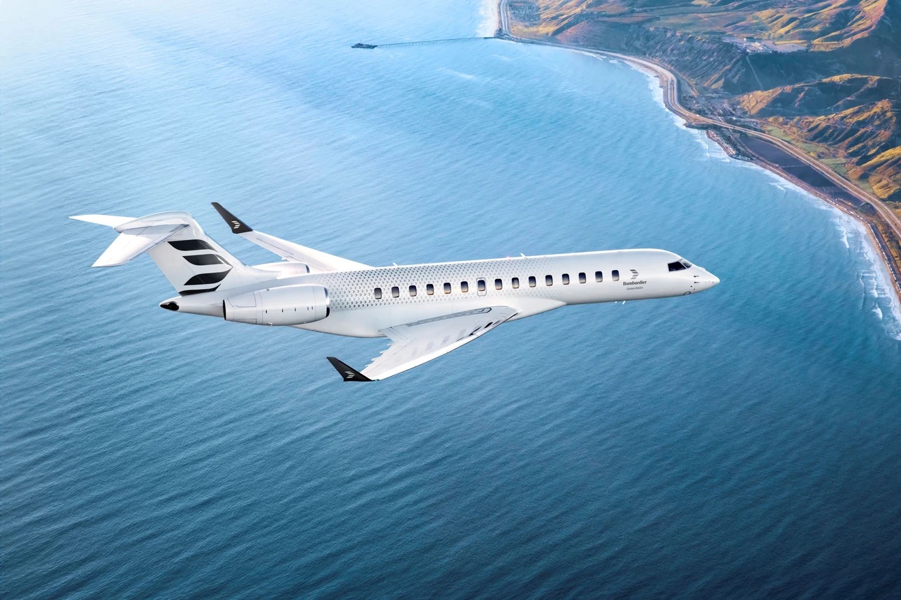 Bombardier Global 8000 in flight