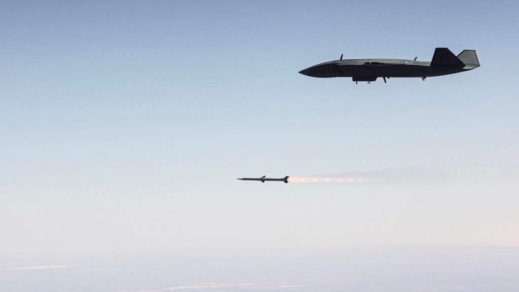 An MQ-28 Ghost Bat launches an AIM-120 AMRAAM at a target drone for the first time during Trial Kareela 25-4 at RAAF Base Woomera, South Australia, on 8 December 2025. Image: Australian Department of Defence