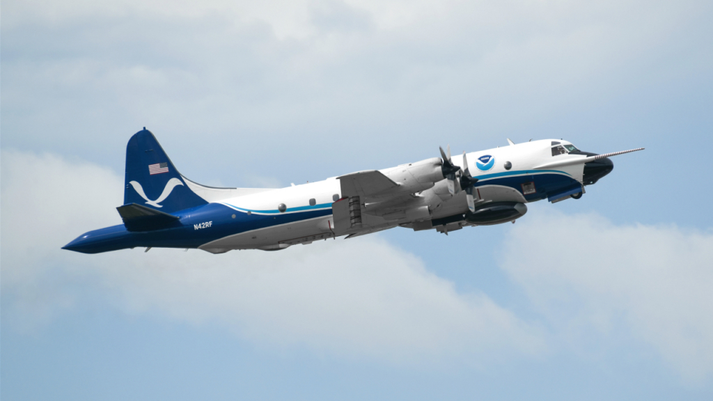 NOAA hurricane hunters WP-3D Orion