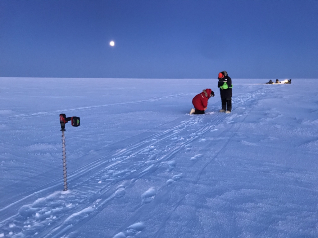 Teshekpuk lake ice too thin for aircraft