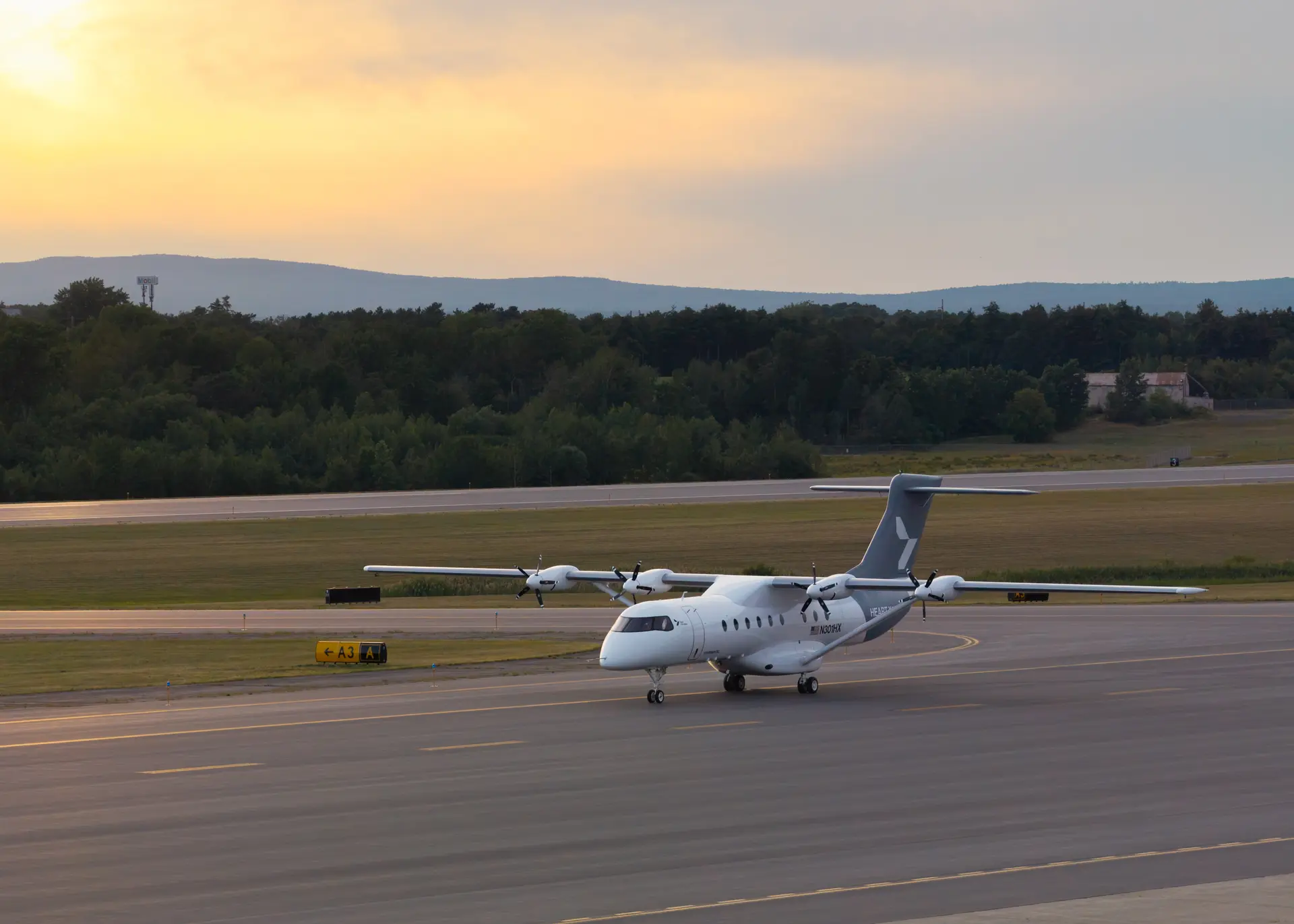 HST-201_demonstrator aircraft