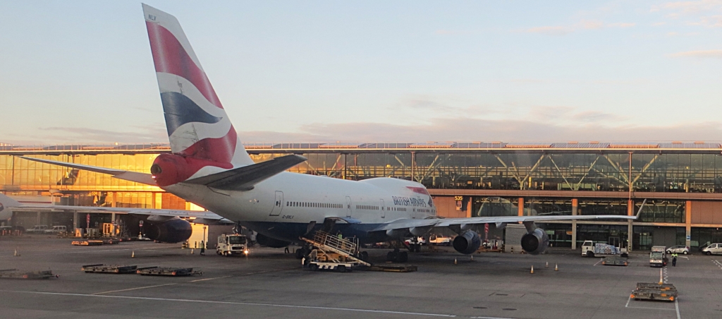 BA Boeing 747-400  at LHR 