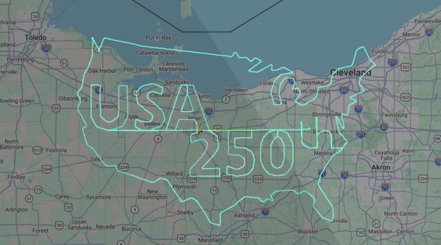 A Cessna aircraft flies a route to wish the US a happy 25th birthday