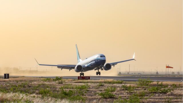 Boeing 737-10 extreme wind testing