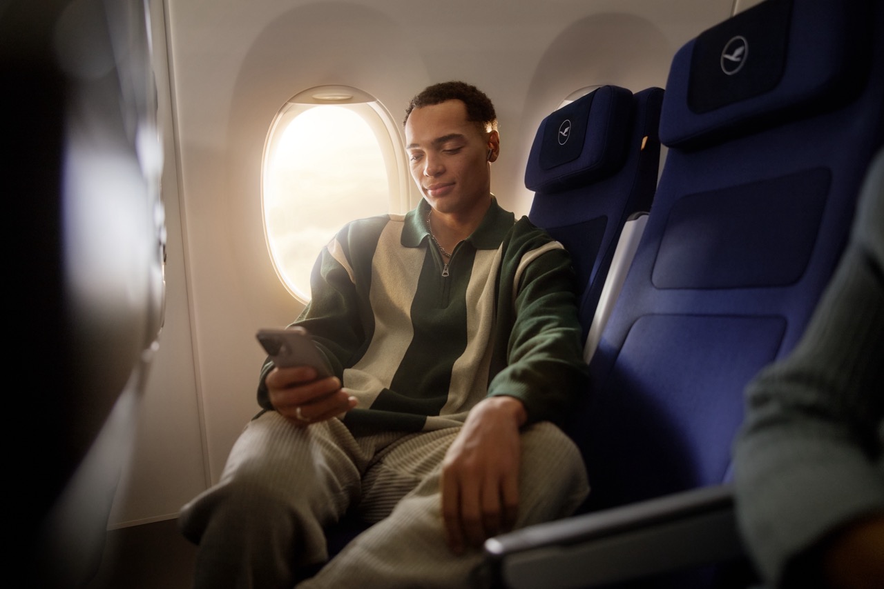 Lufthansa Starlink onboard
