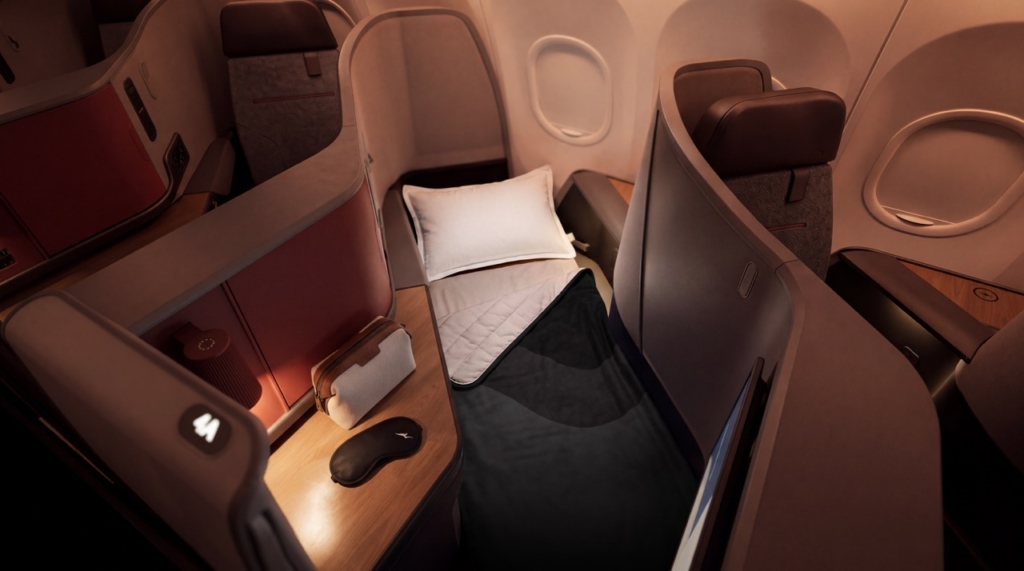 Qantas Airbus A321XLR business class suite with lie-flat bed
