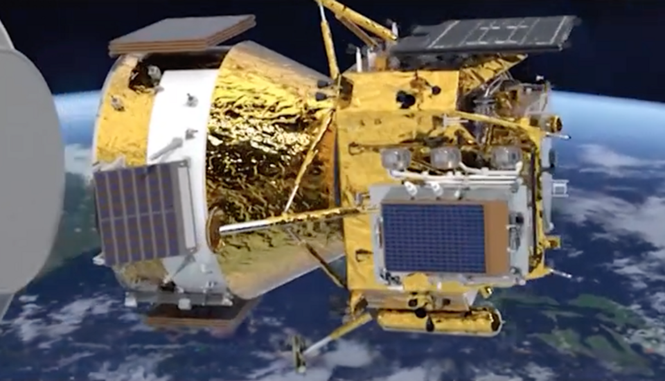 Chang’e 7 orbiter (left) and lander (right) in Earth orbit