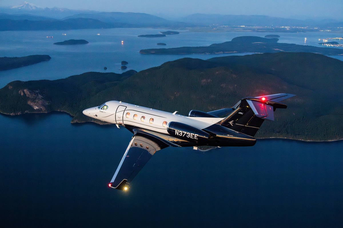 Embraer Phenom 300EV