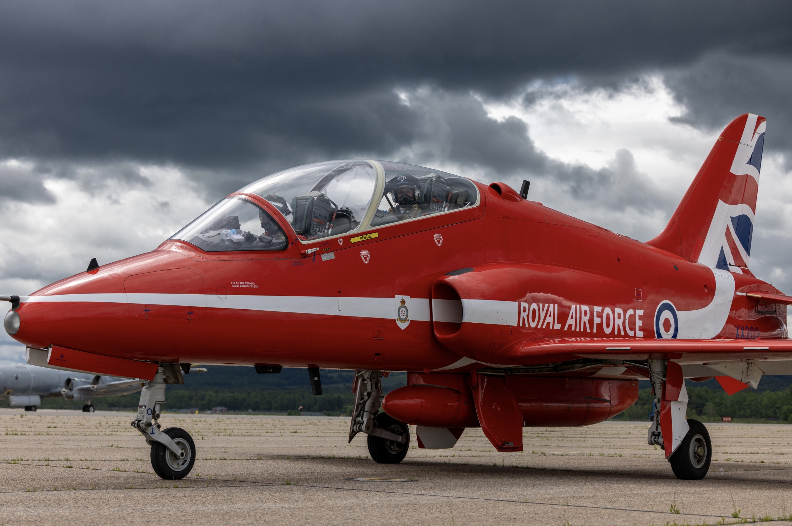 Red Arrows stranded in canada
