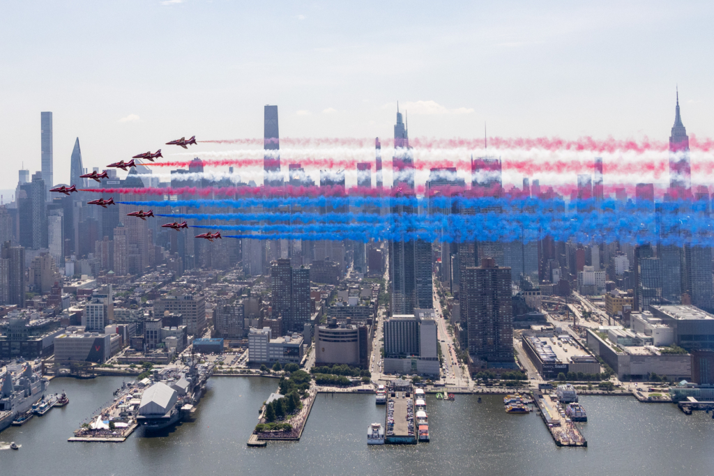 Red Arrows 4th July Flypast New York