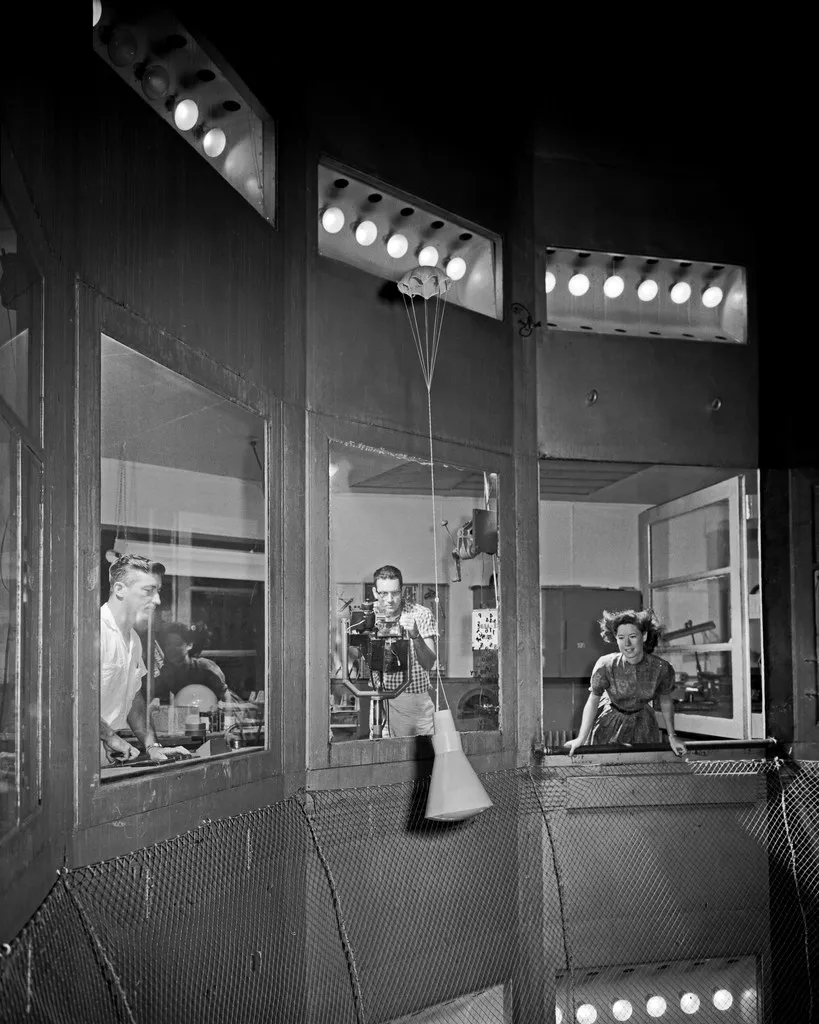 Researchers at NASA’s Langley Research Center in Hampton, Virginia test a Mercury capsule model in 1959./ Photo: NASA