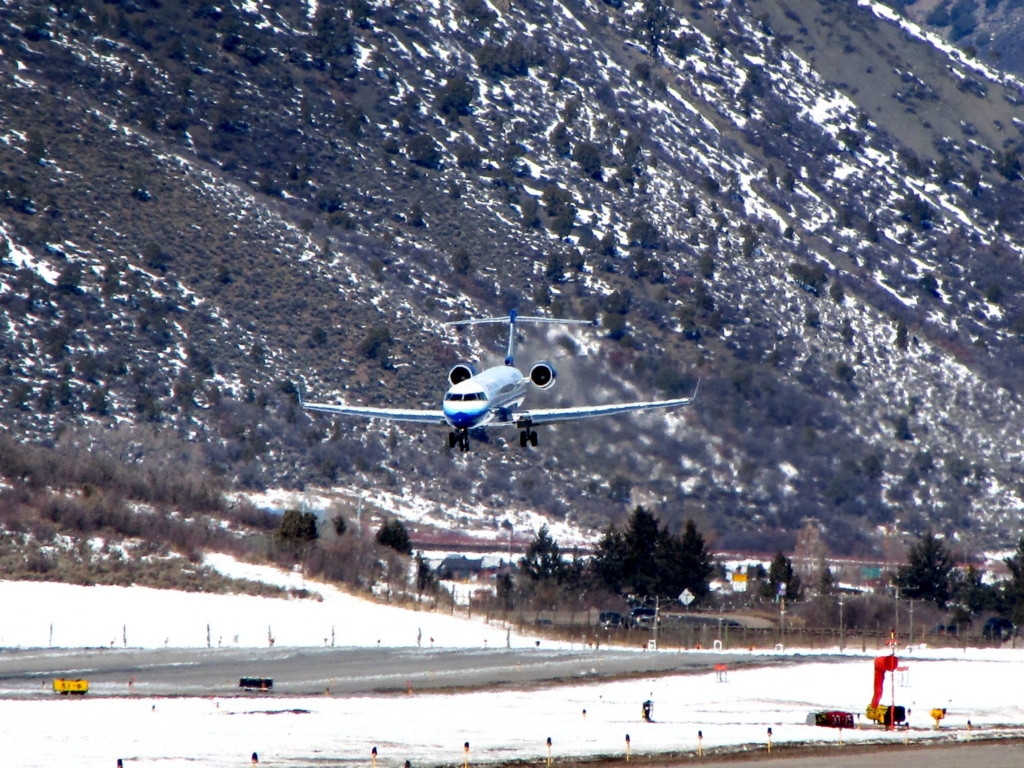Landing at Aspen AIrport