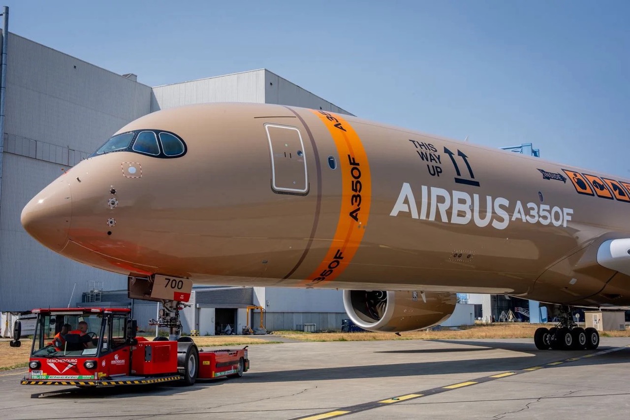 A350F MSN 700 rollout