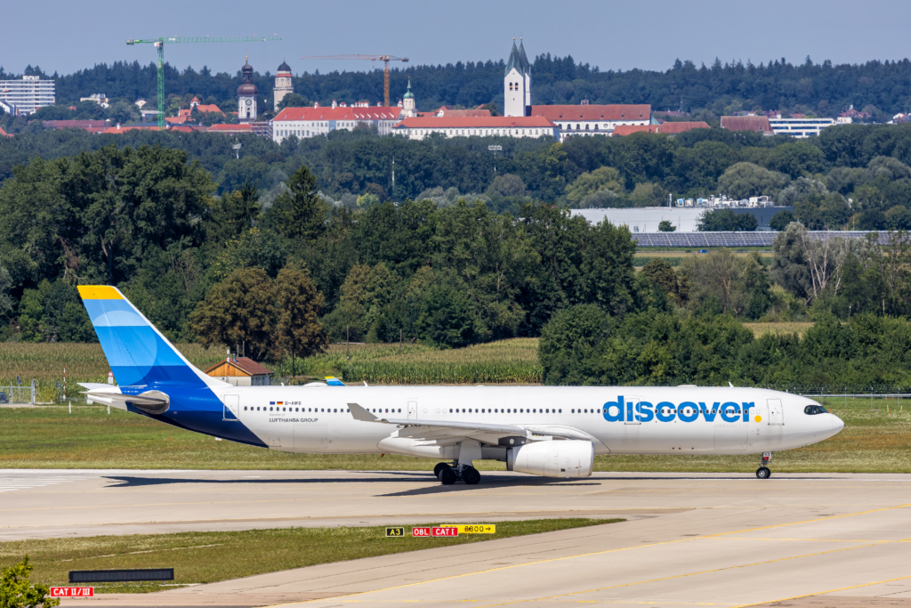 Discover Airlines A330