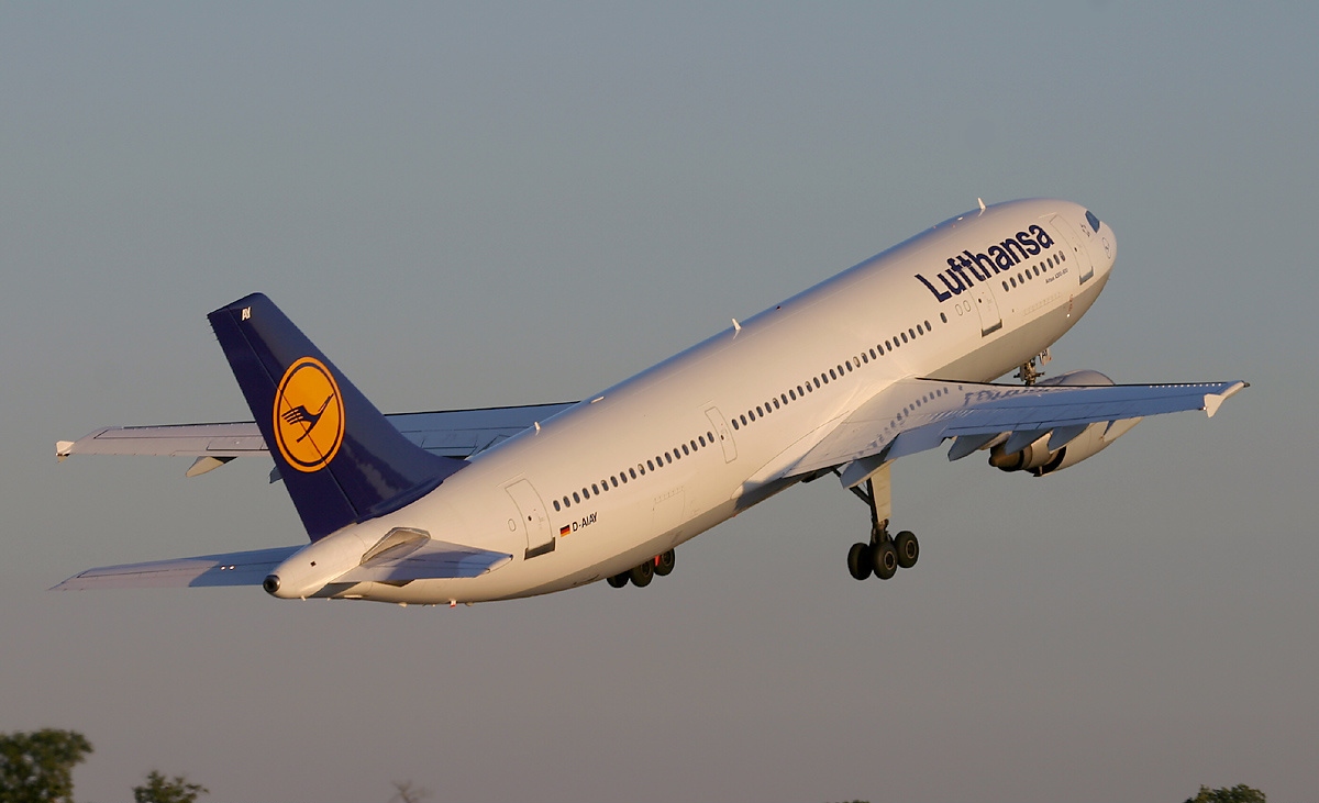 Lufthansa Airbus A300