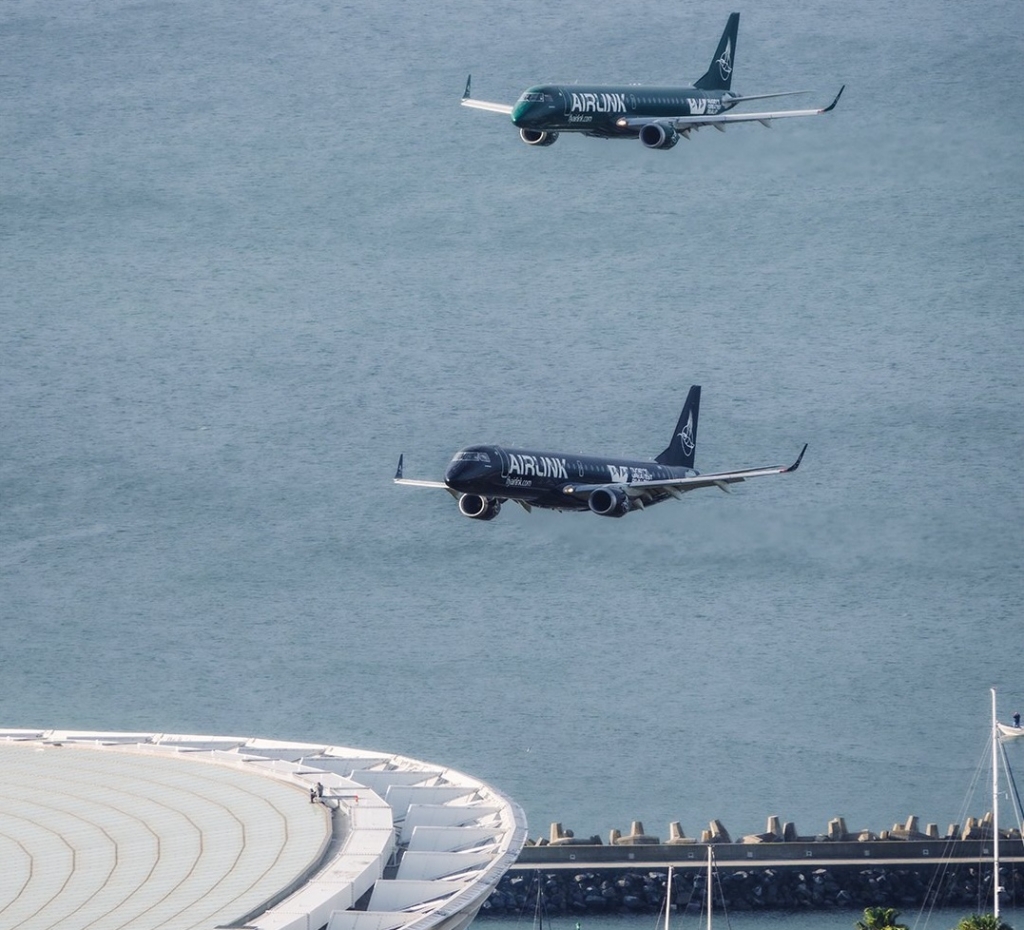 Airlink flypast Cape Town