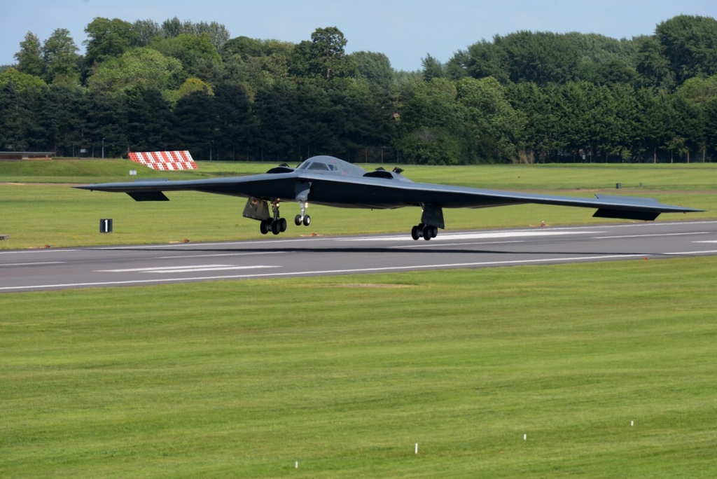B-2 Spirit Bomber arrives at RAF Fairford