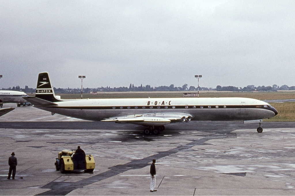 BOAC Comet 4