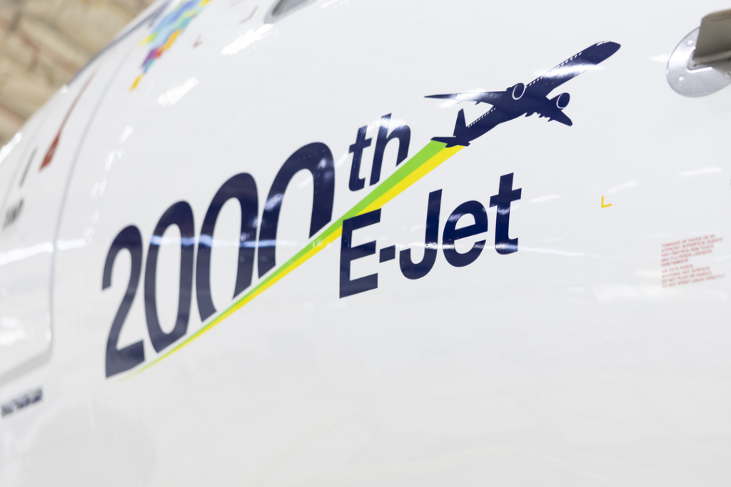 Embraer celebrates the delivery of the 2,000th E-Jet