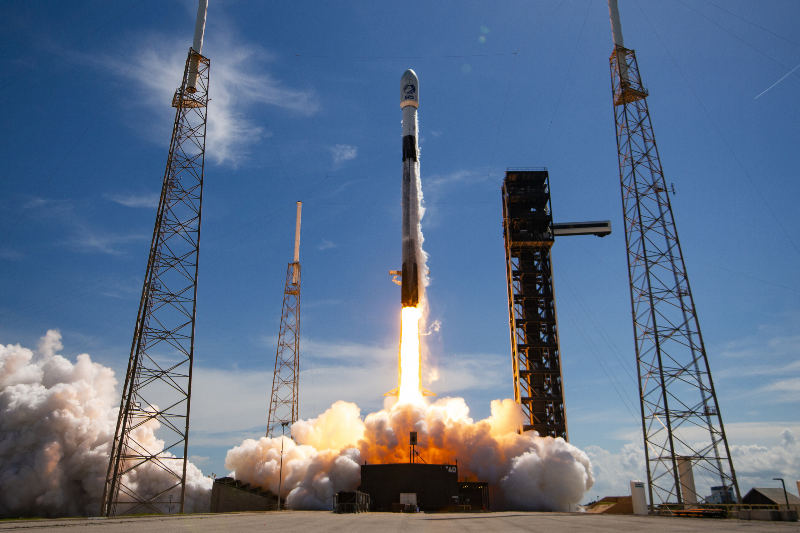 Falcon completes its 700th overall mission