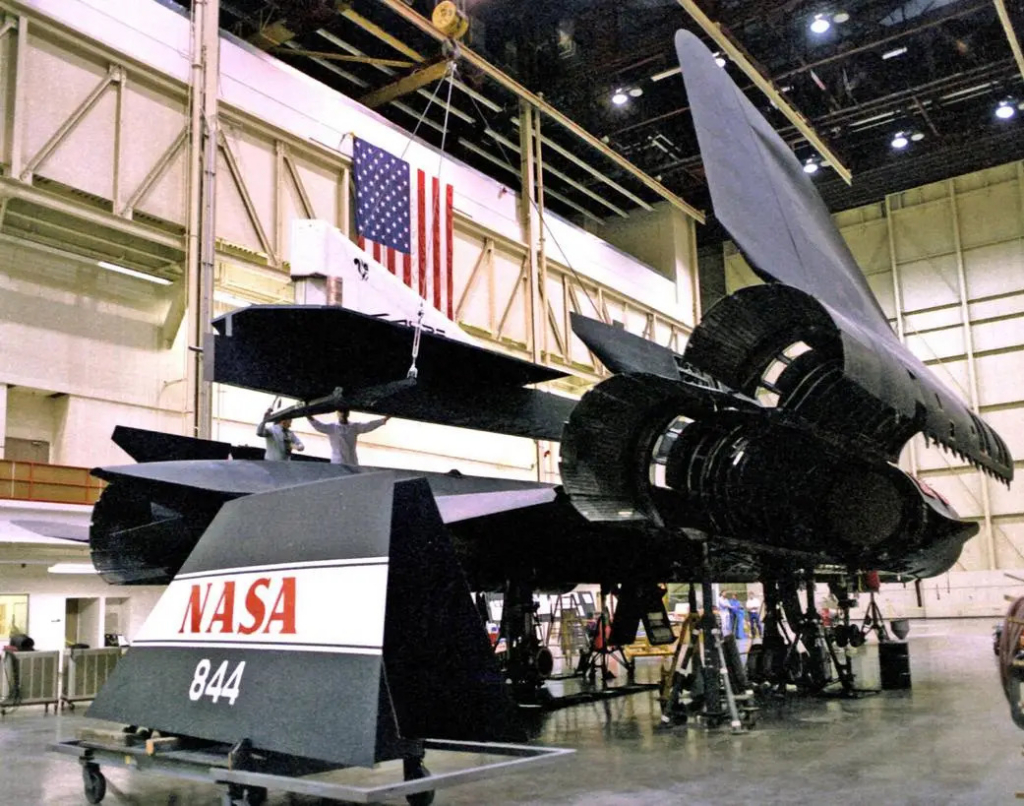 NASA LASRE for SR-71 blackbird