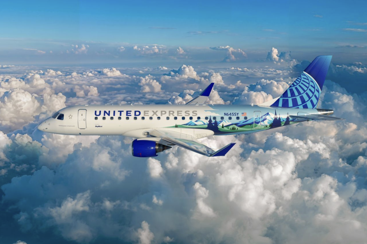 United Airlines Mountain Ascent livery Embraer E175