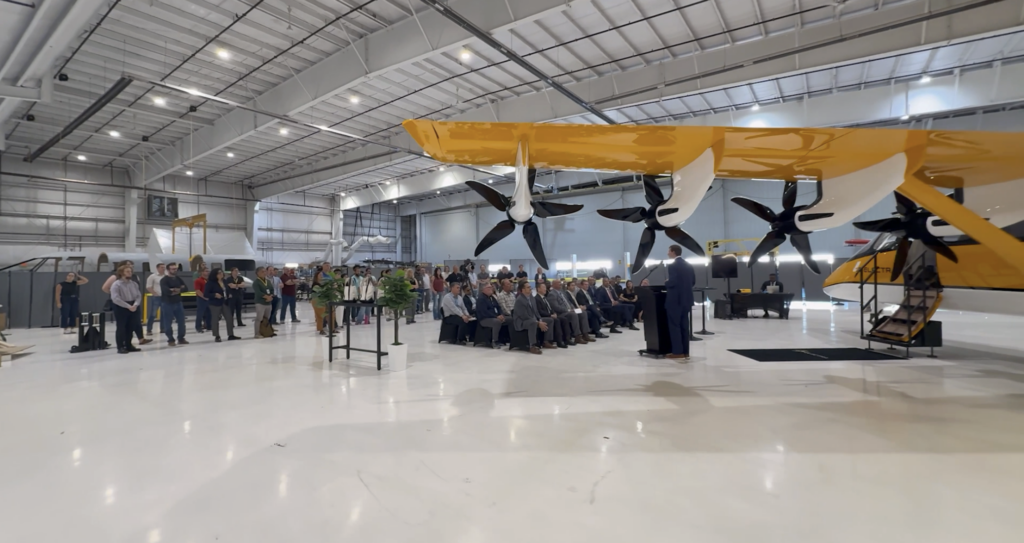 Electra signing ceremony with The Atlas Group as a key manufacturing partner for the EL9