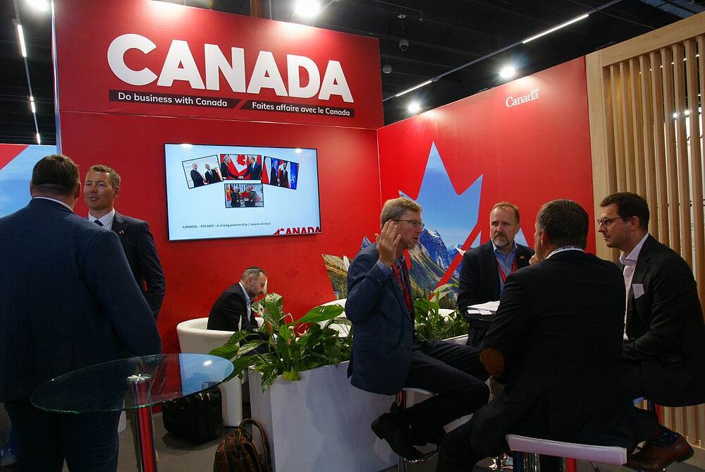The Canadian National Exhibition accompanying MSPO offers trade fair participants the opportunity to establish direct contacts with potential partners from 19 Canadian cities and provinces. Companies interested in developing their business activities in Canada can take part in individual B2B meetings with representatives of Canadian businesses and government institutions.