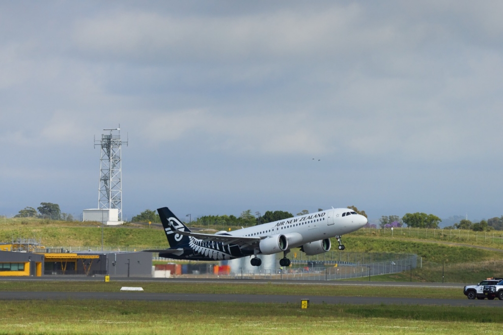 Air New Zealand flight takes off at Western Sydney International Airport