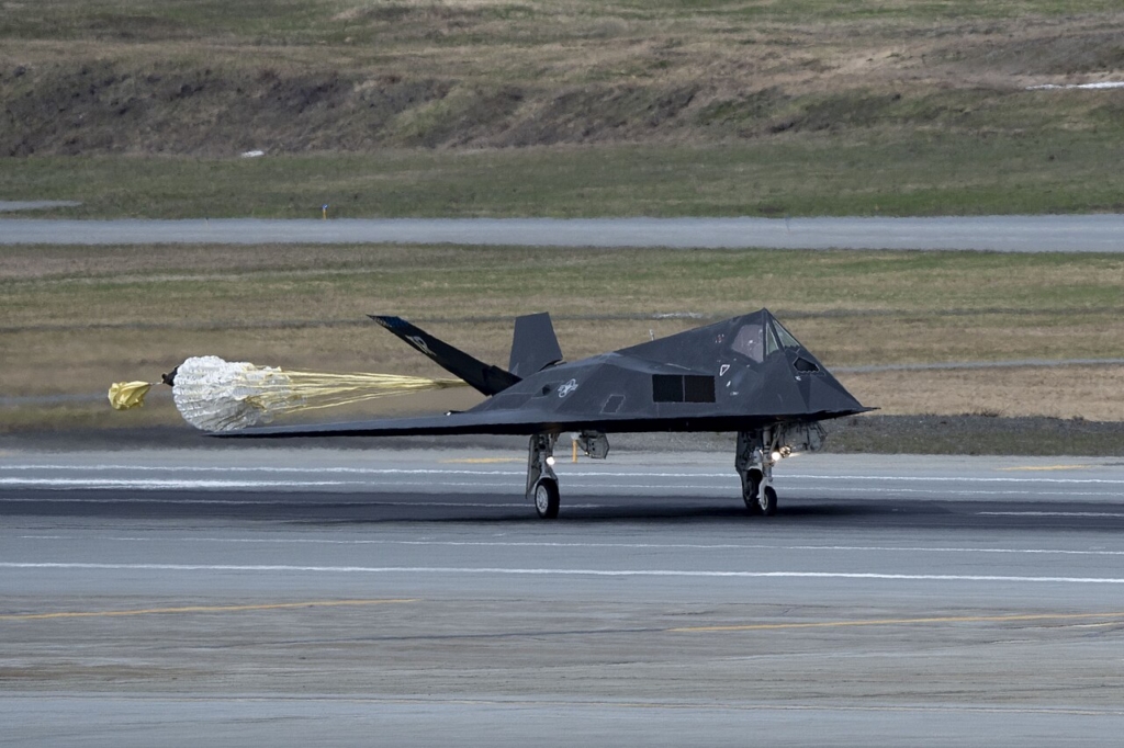 F-117 Nighthawk