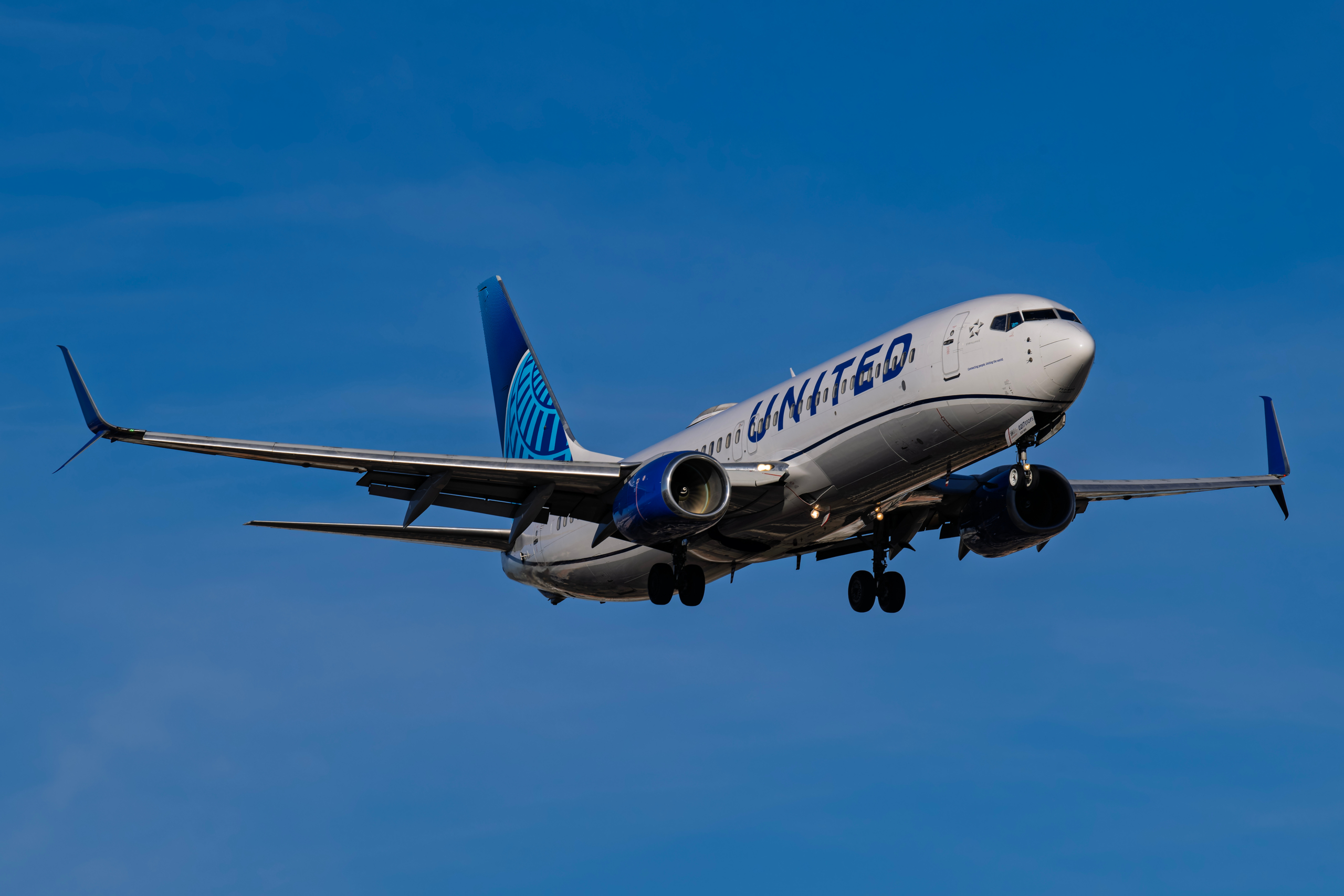 United Boeing 737-800