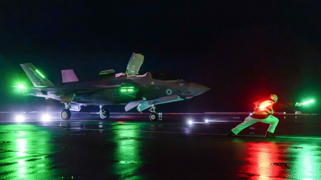 F-35B taking off from HMS Prince of Wales