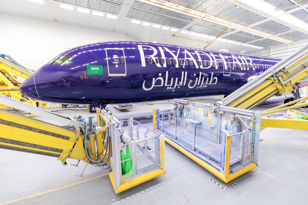 Riyadh Air indigo livery Dreamliner