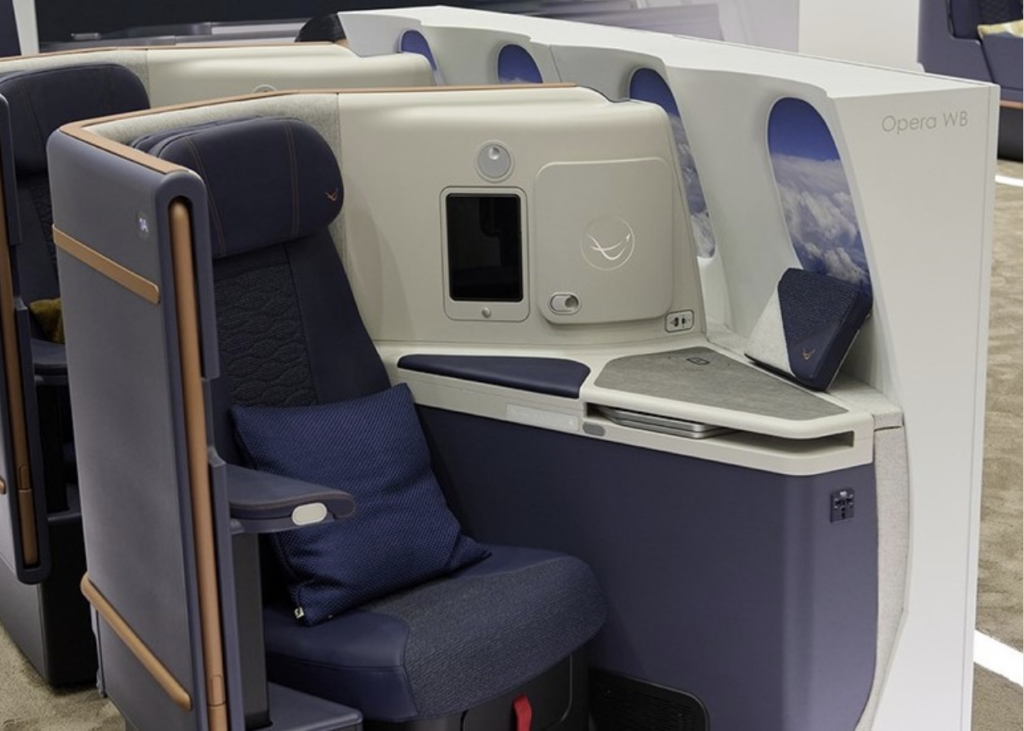 Stelia Aerospace OPERA family business class seats