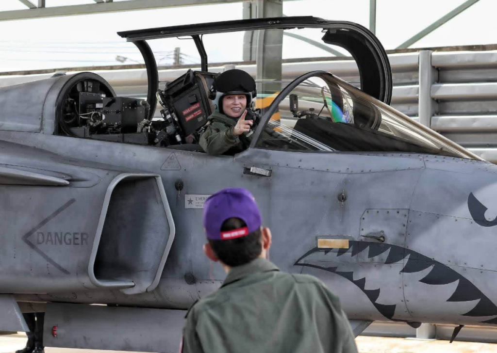 Thailand's Queen Suthida Flies Solo in Supersonic JAS 39C Gripen Fighter Jet