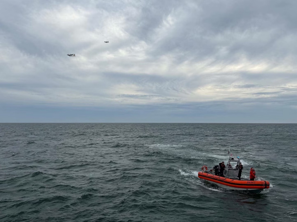 US Coast Guard search for Gulfstream G100 crash.